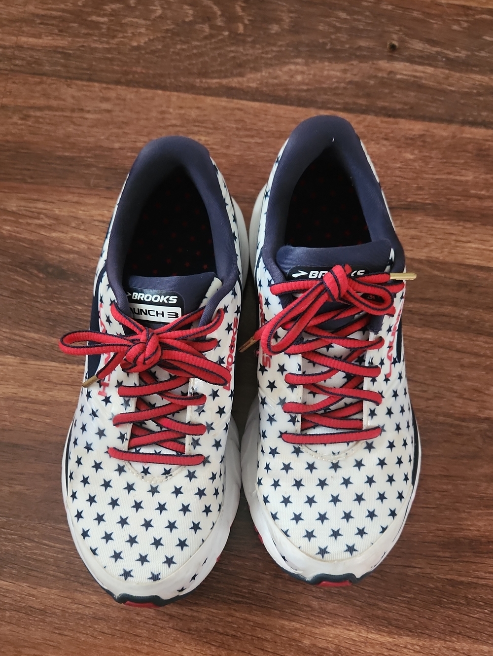 Brooks Launch 3 Womens Size 6 Patriotic Victory Collection - Picture 2 of 9